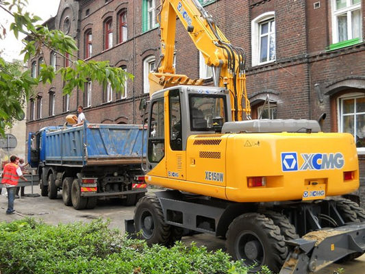 0.58 CBM Bucket Hydraulic Pump Excavator of XCMG With Cummins Engine